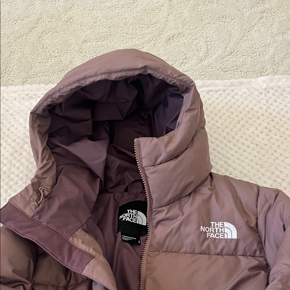 The North Face Women's Chocolate Puffer Coat - Picture 4 of 4